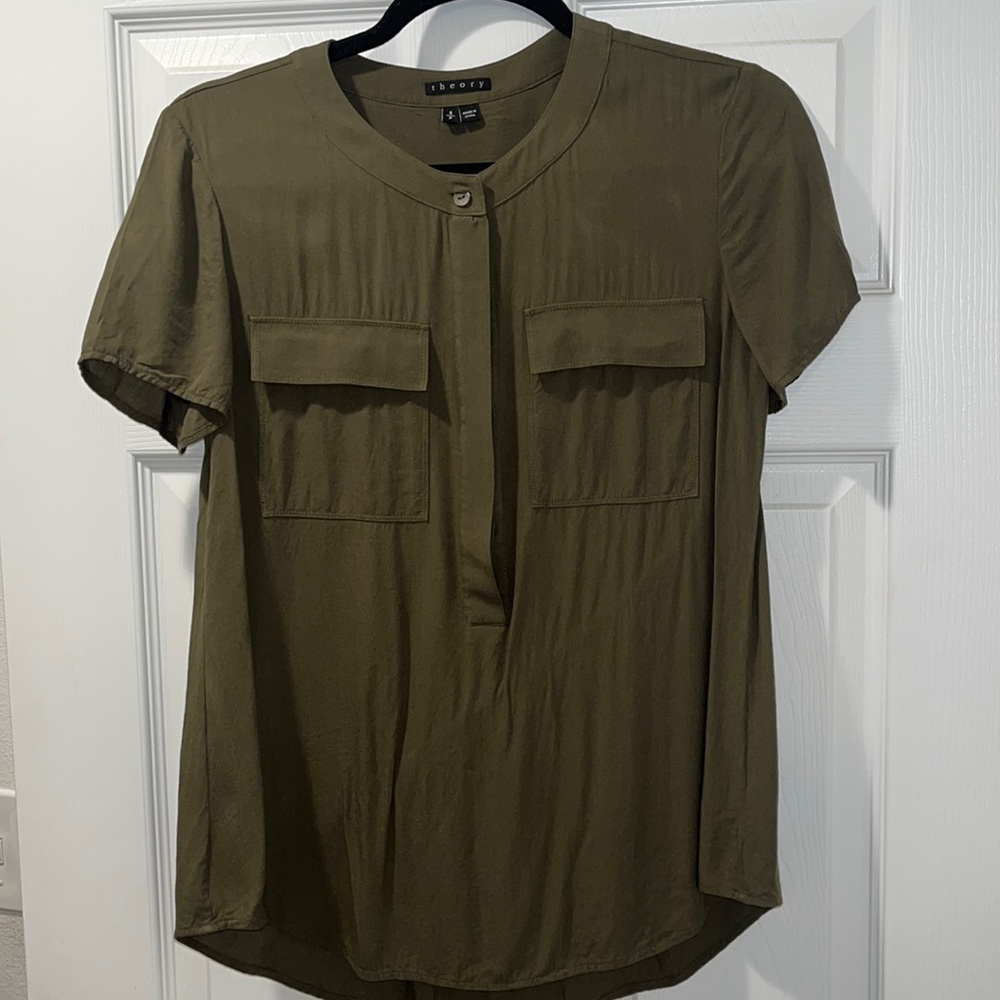 Theory short sleeve half button blouse size small